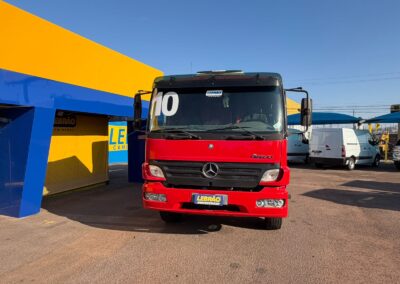 Mercedes Benz Atego 2425