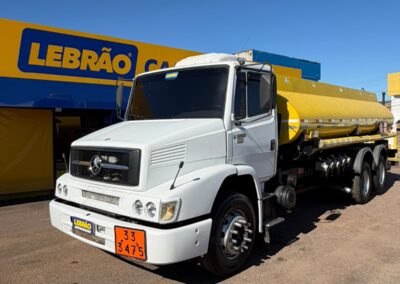 Mercedes Benz 1620